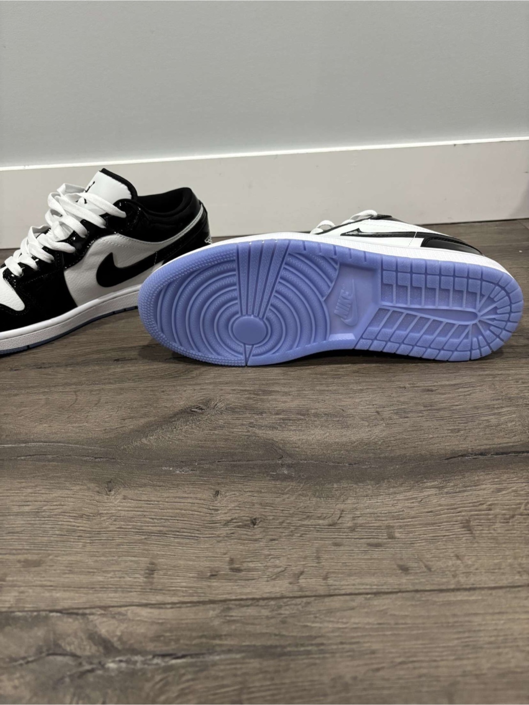 Nike Air Jordan 1 Low Black/White - photo 3