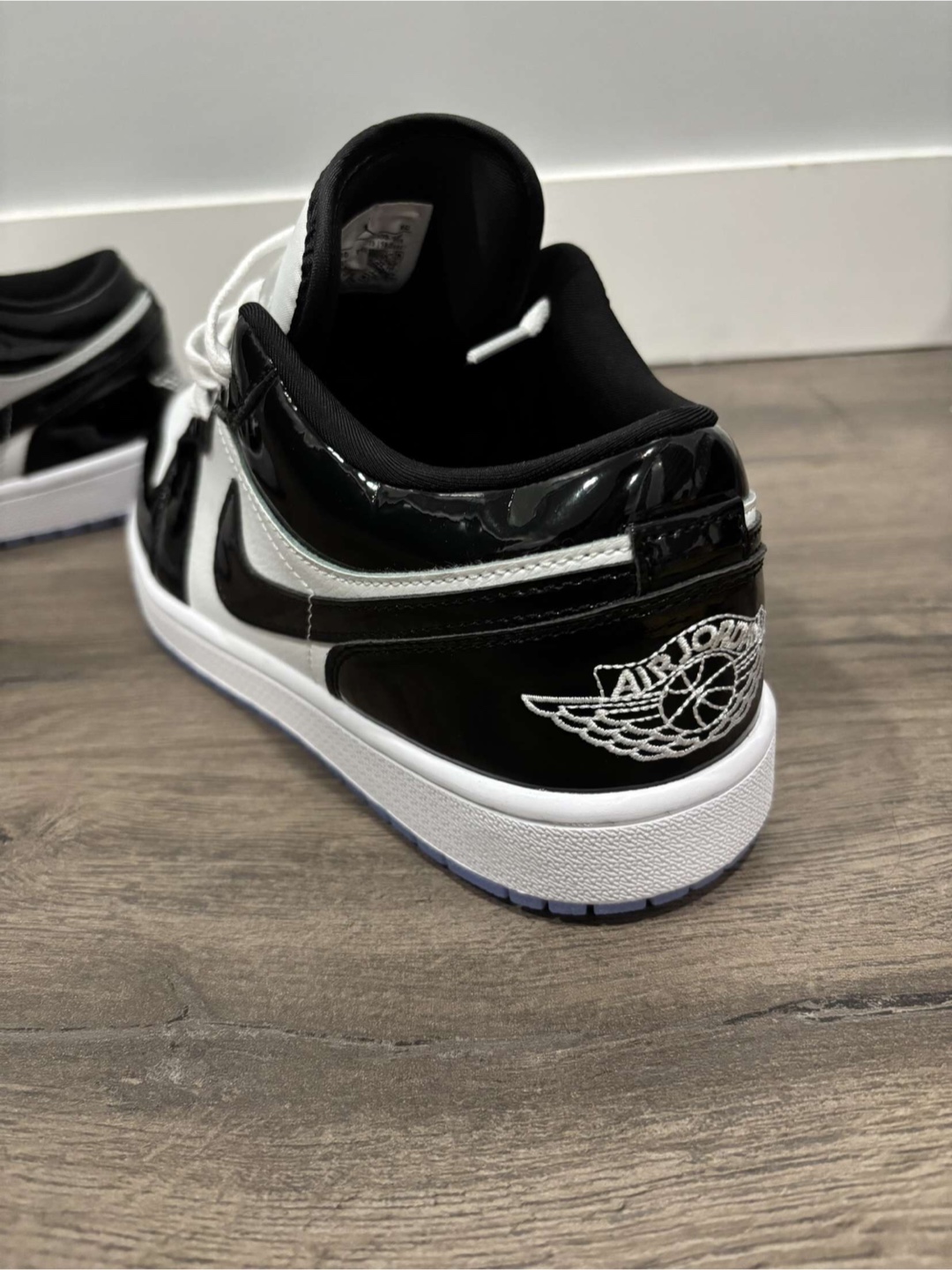 Nike Air Jordan 1 Low Black/White - photo 2