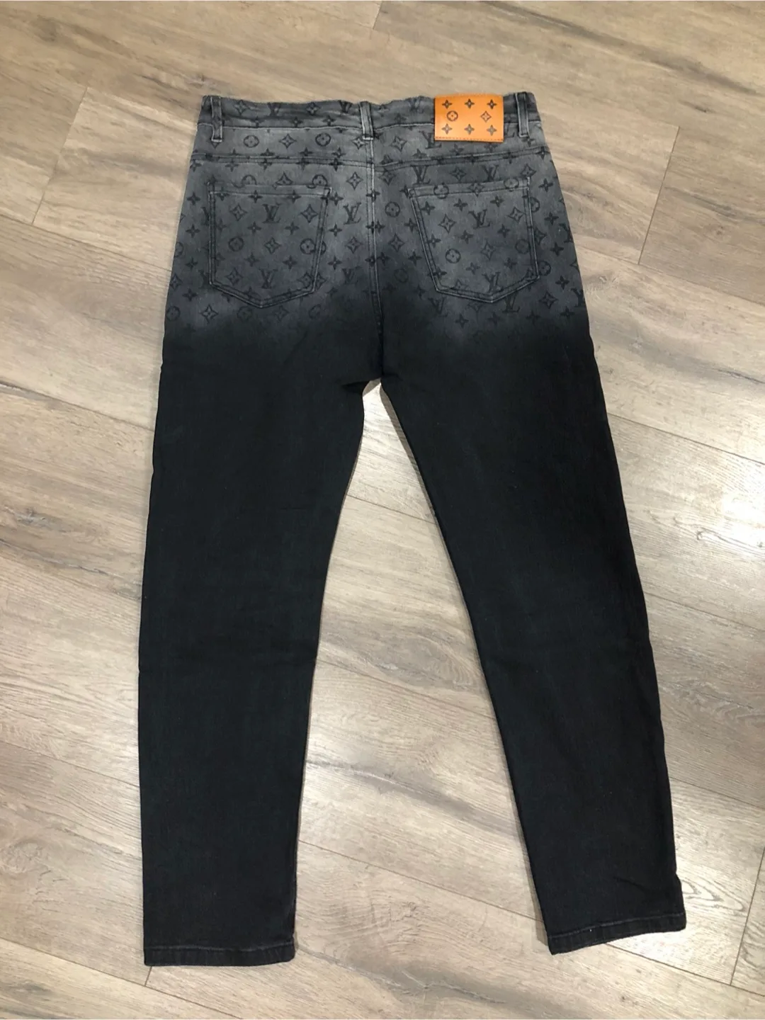 Louis Vuitton Jeans thumbnail