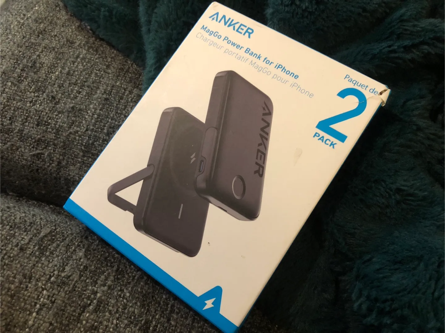 SEALED Anker MagGo Power Bank for iPhone (2-Pack) thumbnail