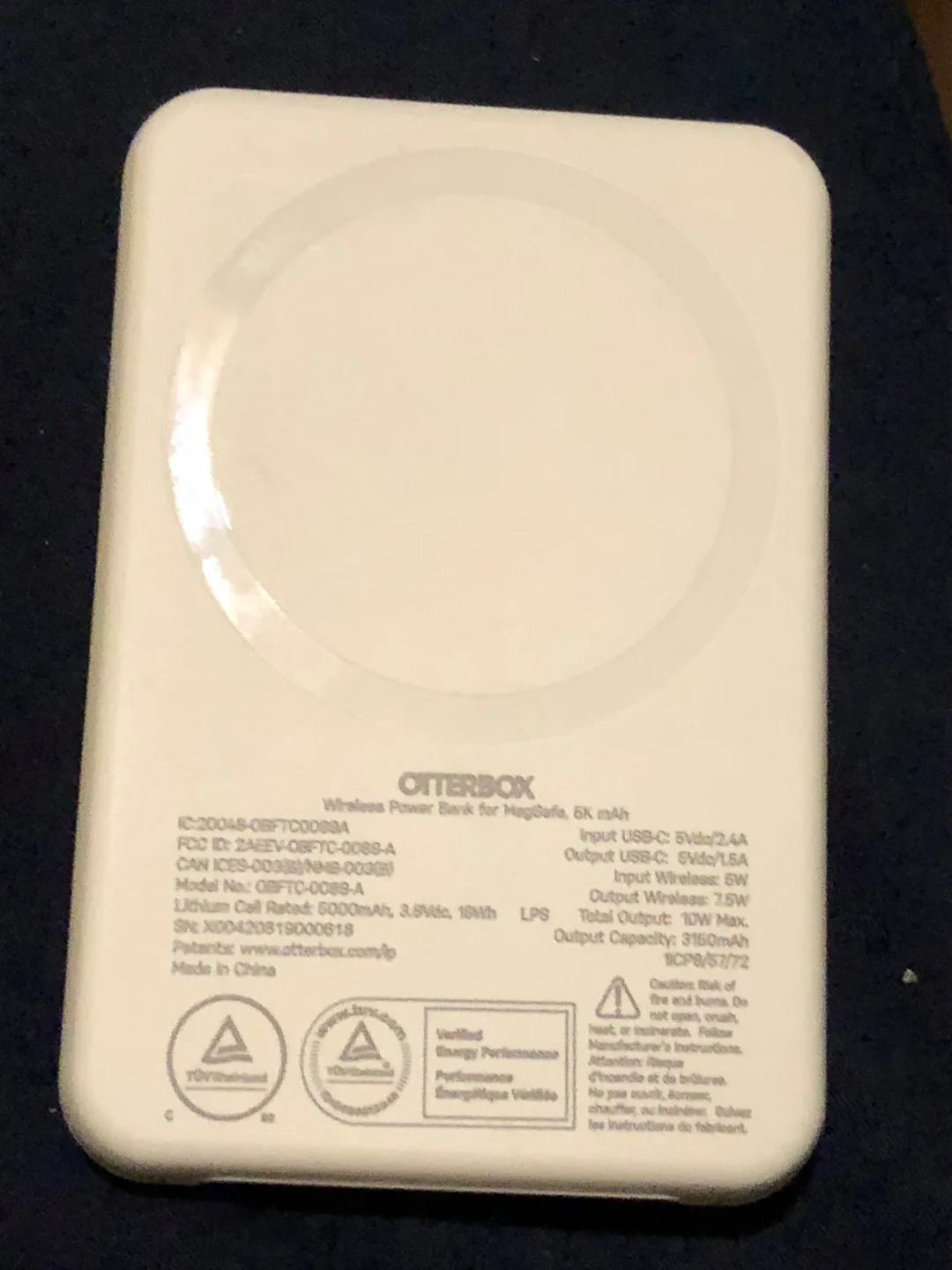 Otterbox Wireless MagSafe Power Bank for Apple iPhone, 6K mAh image indicator(2)