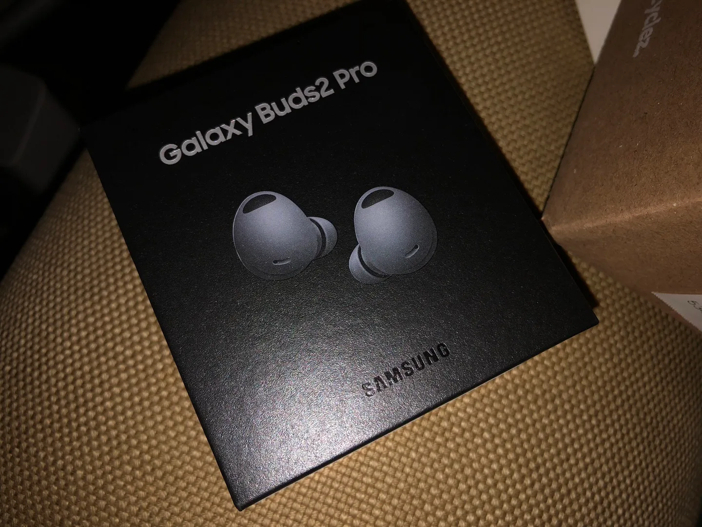 Sealed NEW Samsung Galaxy Buds2 Pro Wireless Earbuds BLACK image indicator(2)