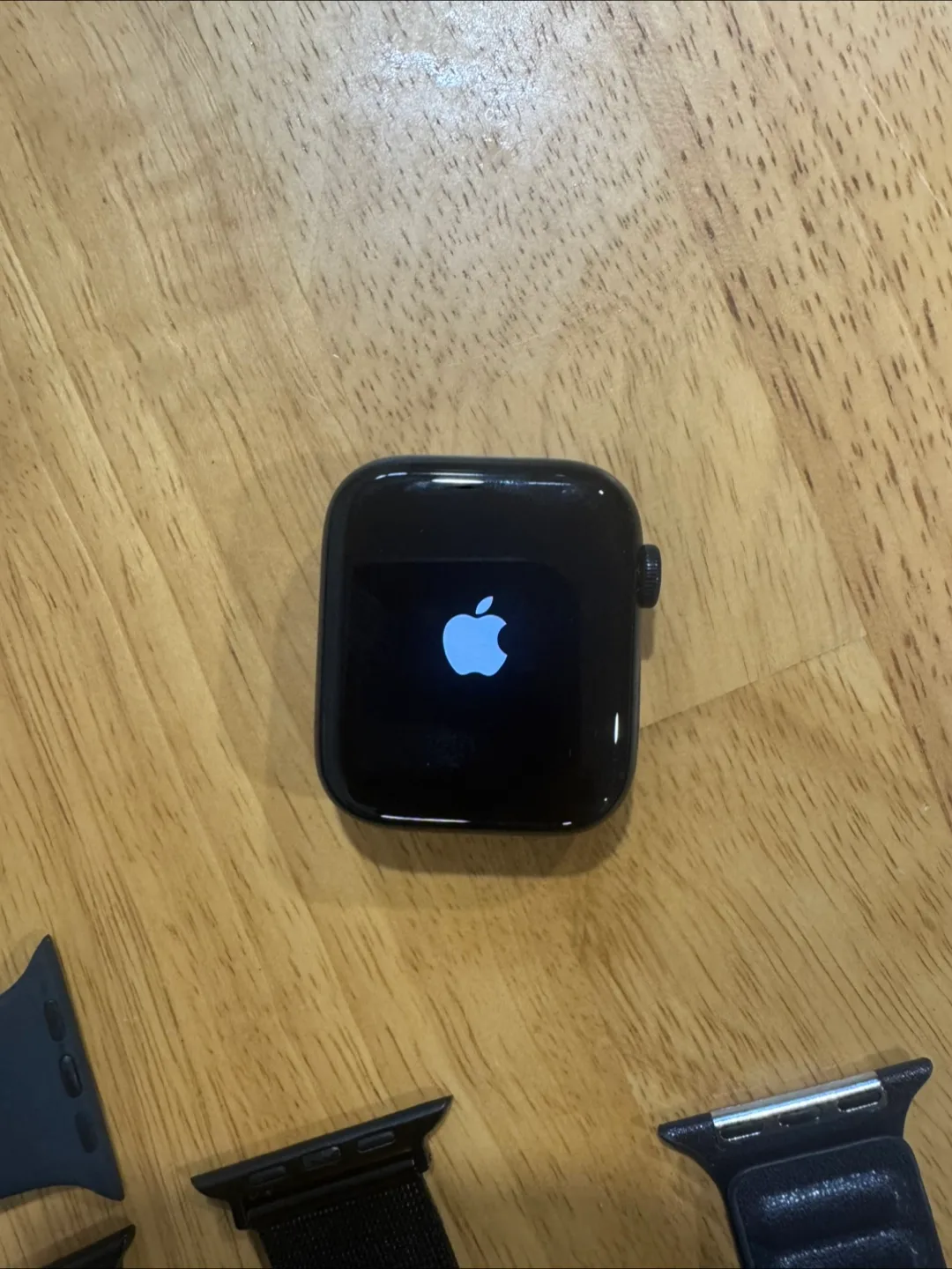 Apple Watch SE (Gen 2) 44mm Midnight image indicator(3)