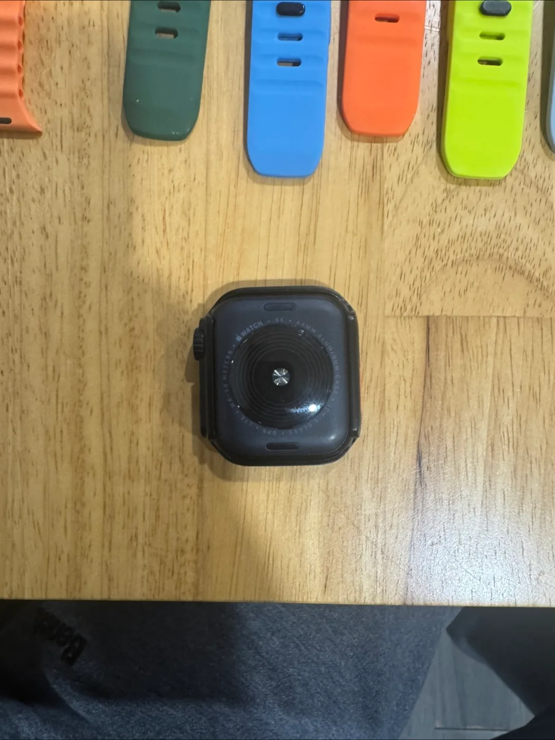 Apple Watch SE (Gen 2) 44mm Midnight image indicator(7)