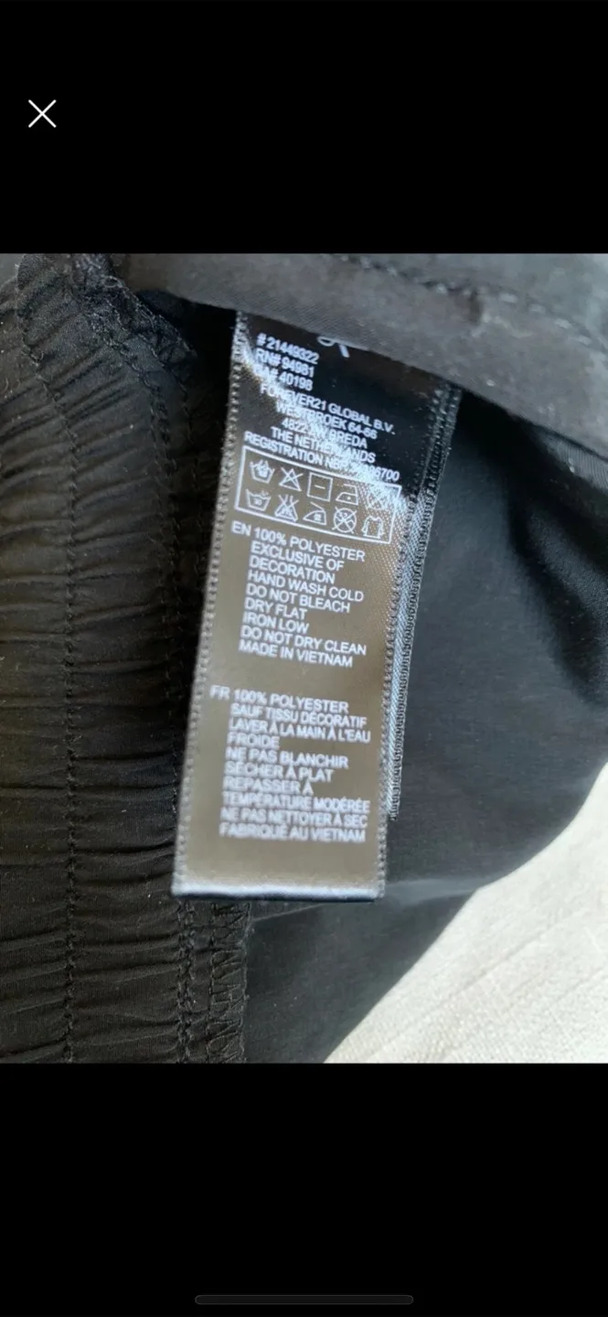 Women’s Black Shorts-Size-M image indicator(7)