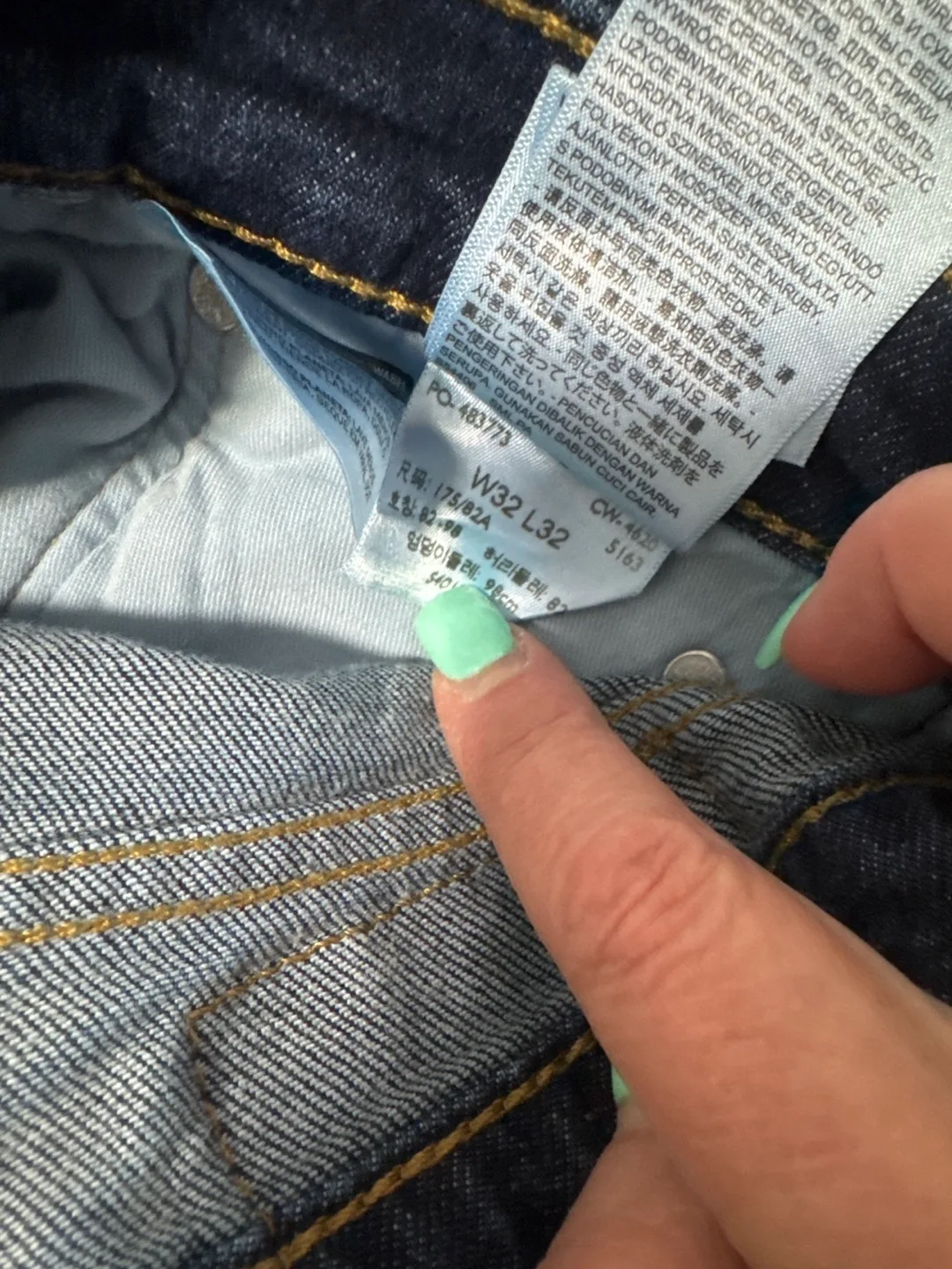 Levi's Jeans, W32 L32 image indicator(3)