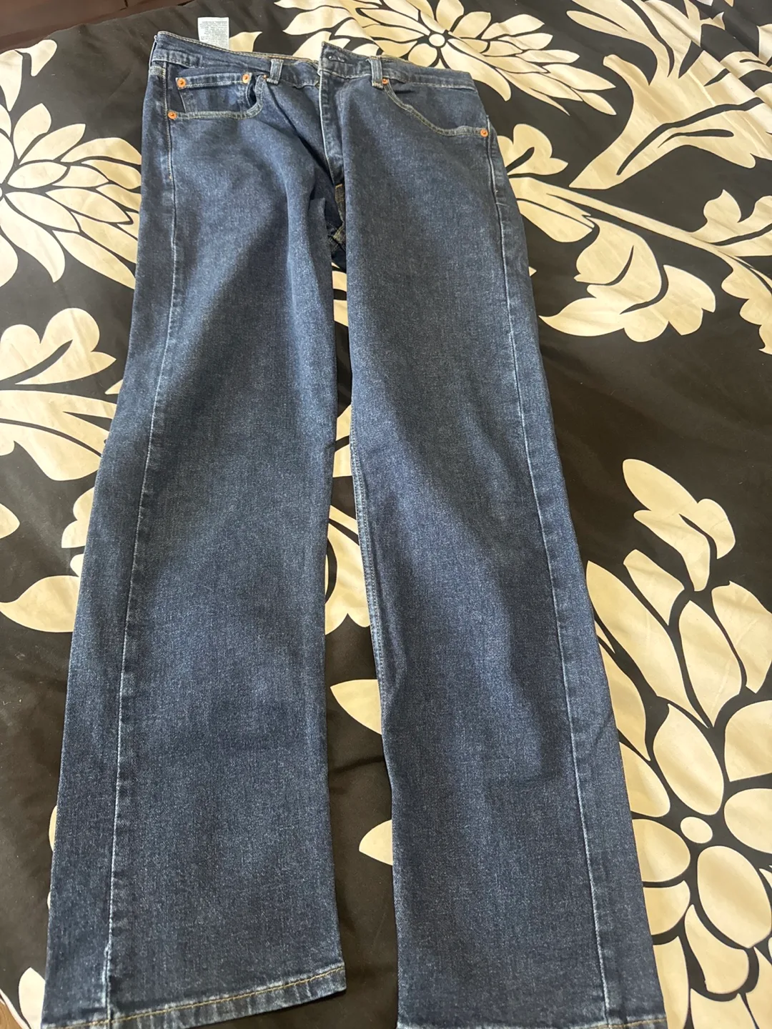 Levi's Jeans, W32 L32 image indicator(2)