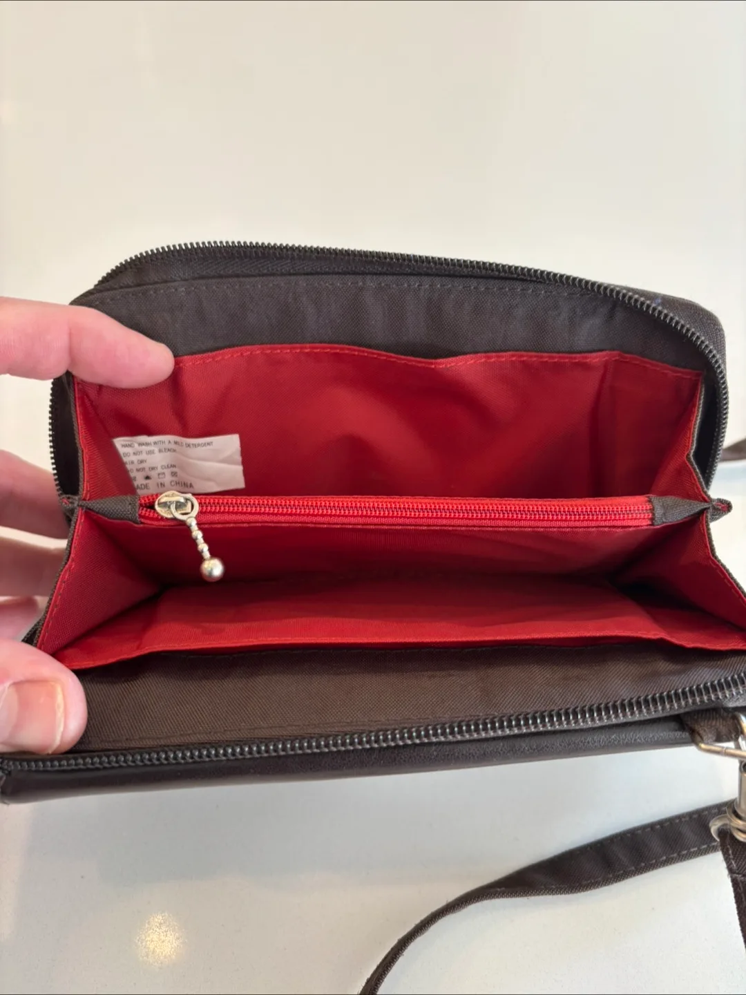 Baggallini Brown Leather Crossbody Purse For Sale image indicator(5)