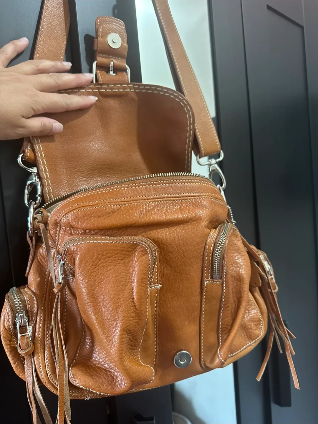 Roots Leather Crossbody Bag - Brown image indicator(3)