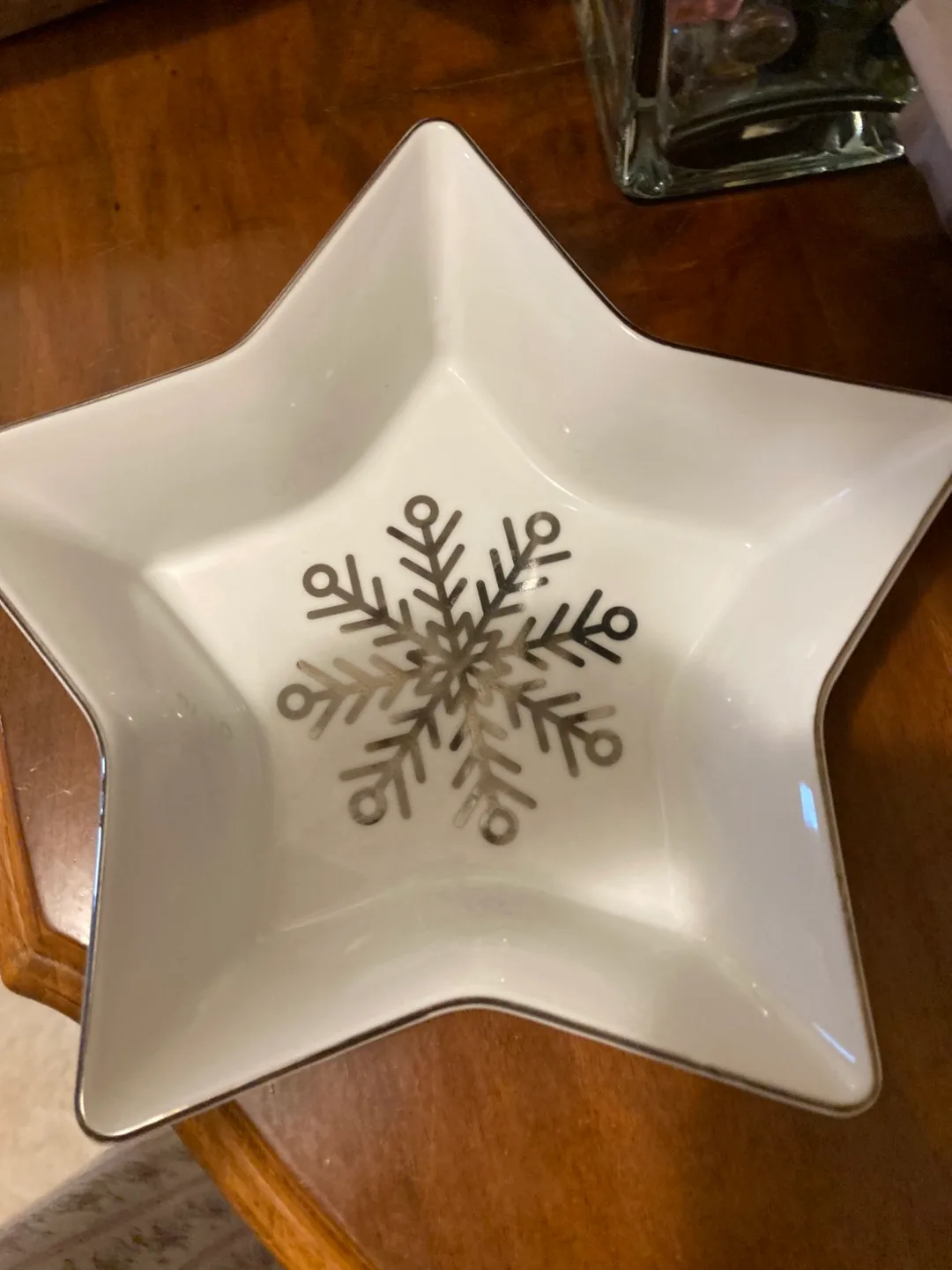 Holiday Stuff Porcelain Star Dish image indicator(3)