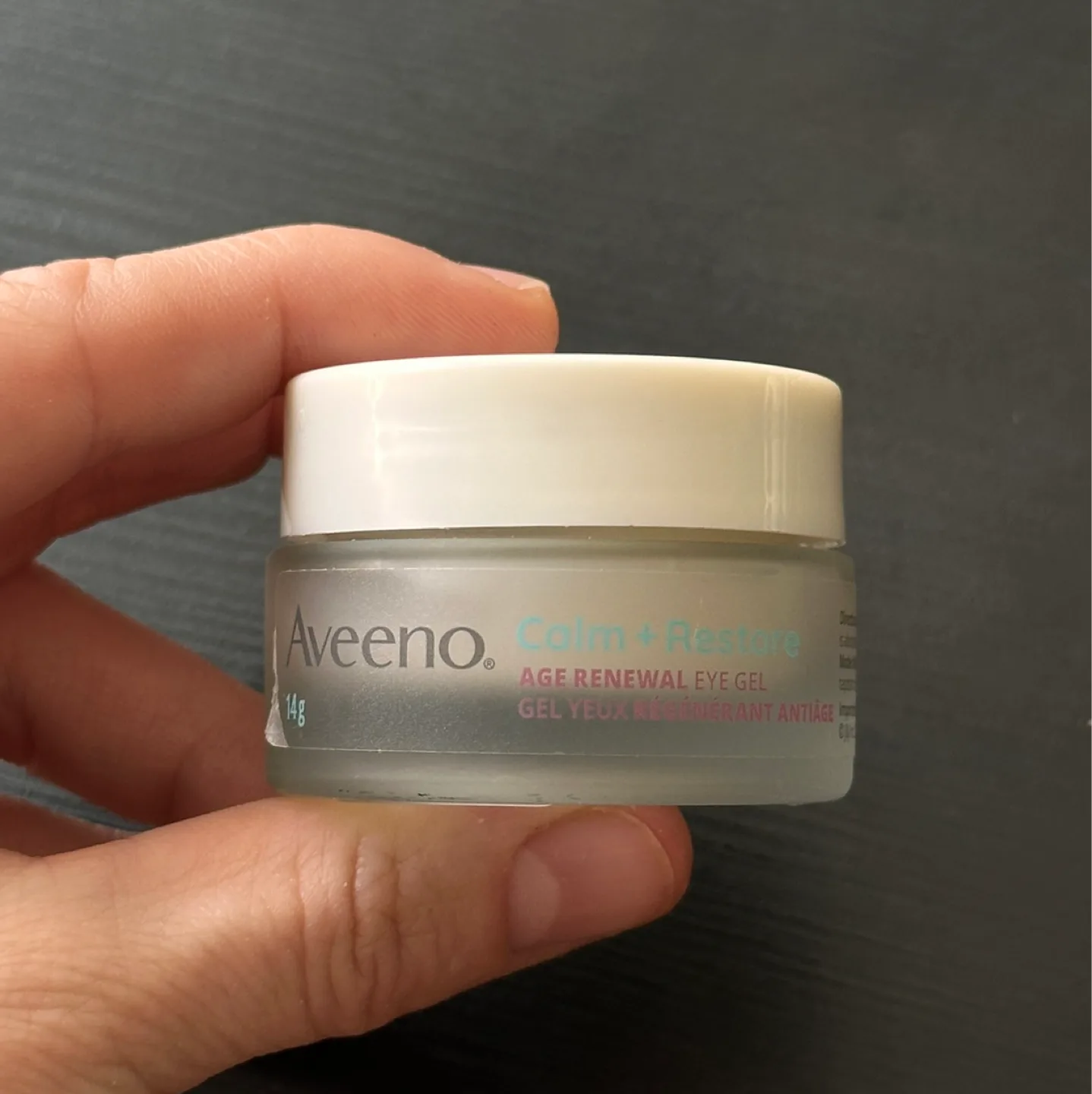 Aveeno Calm + Restore Age Renewal Eye Gel 14g thumbnail