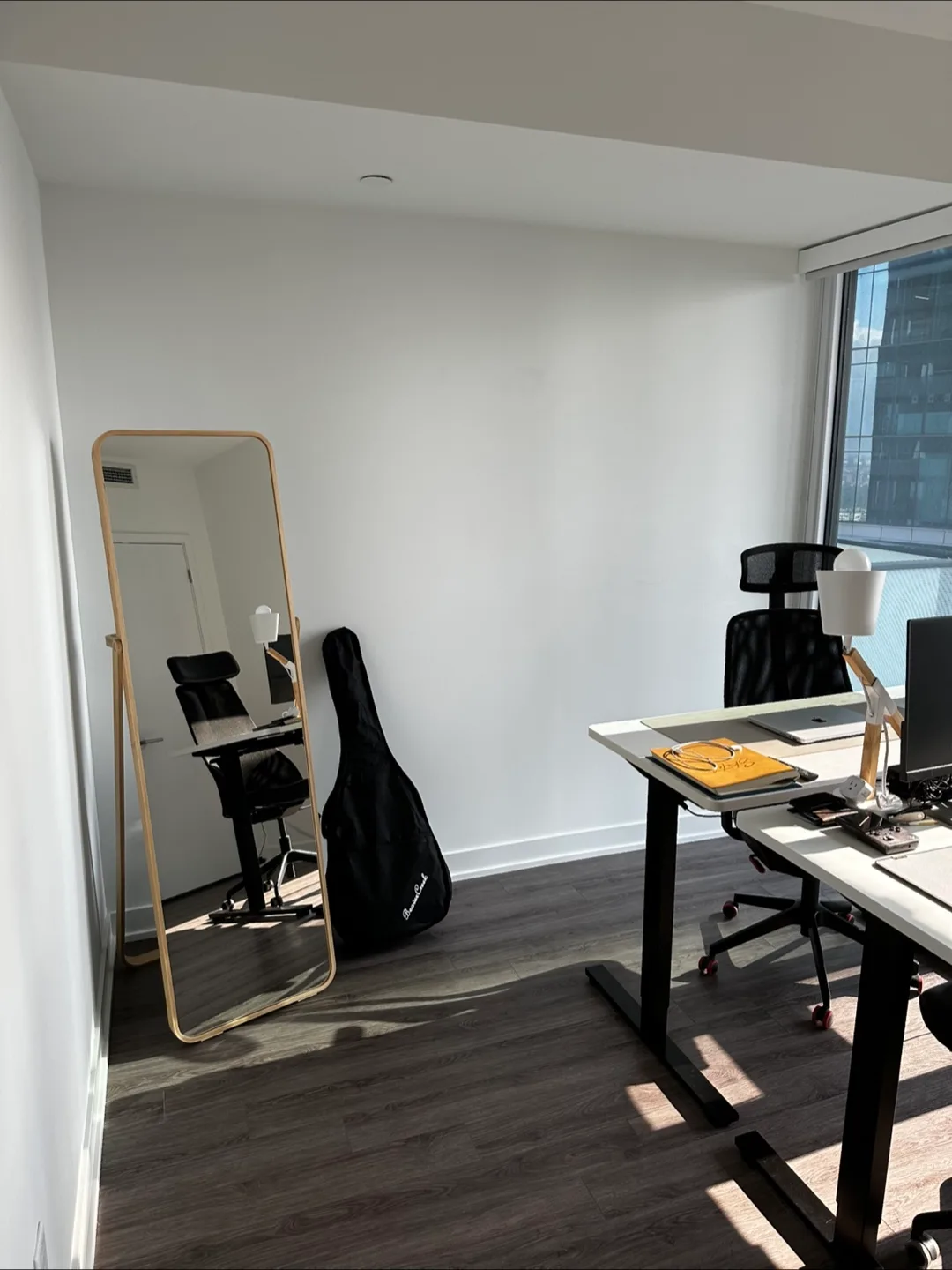 IKORNNES Standing Mirror image indicator(6)