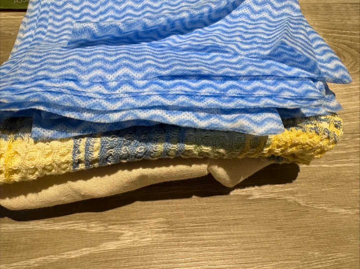 Assorted Kitchen Cloths - Blue, Yellow, Beige thumbnail