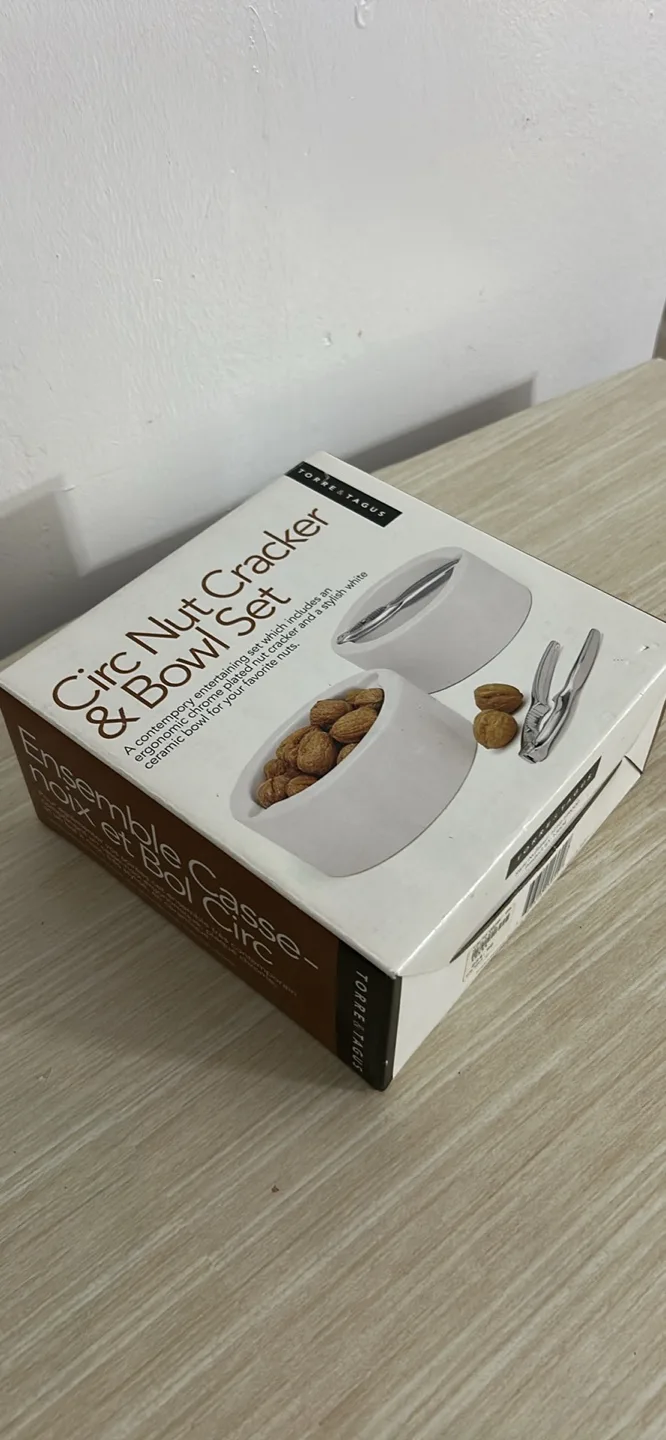 Torre & Tagus Circ Nut Cracker & Bowl Set thumbnail