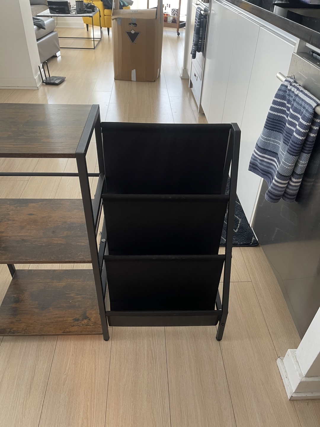 Wood & Metal Vinyl Shelf - photo 3