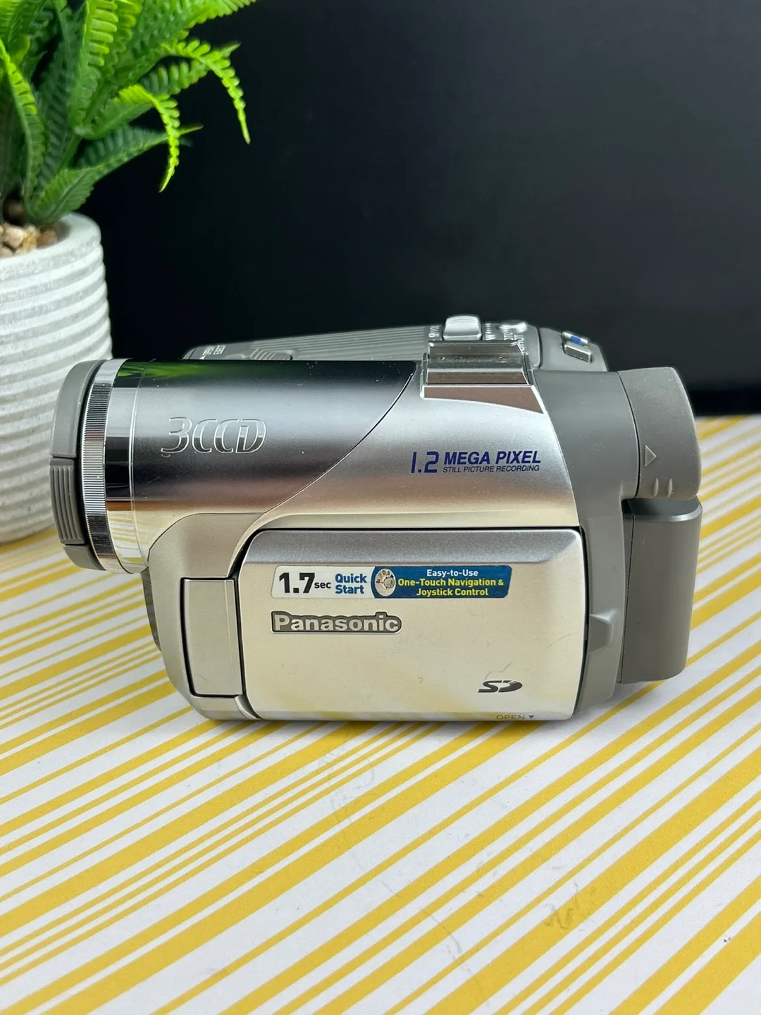 Panasonic PV-GS65 LCD 3CCD MiniDV & SD Card Camcorder image indicator(2)