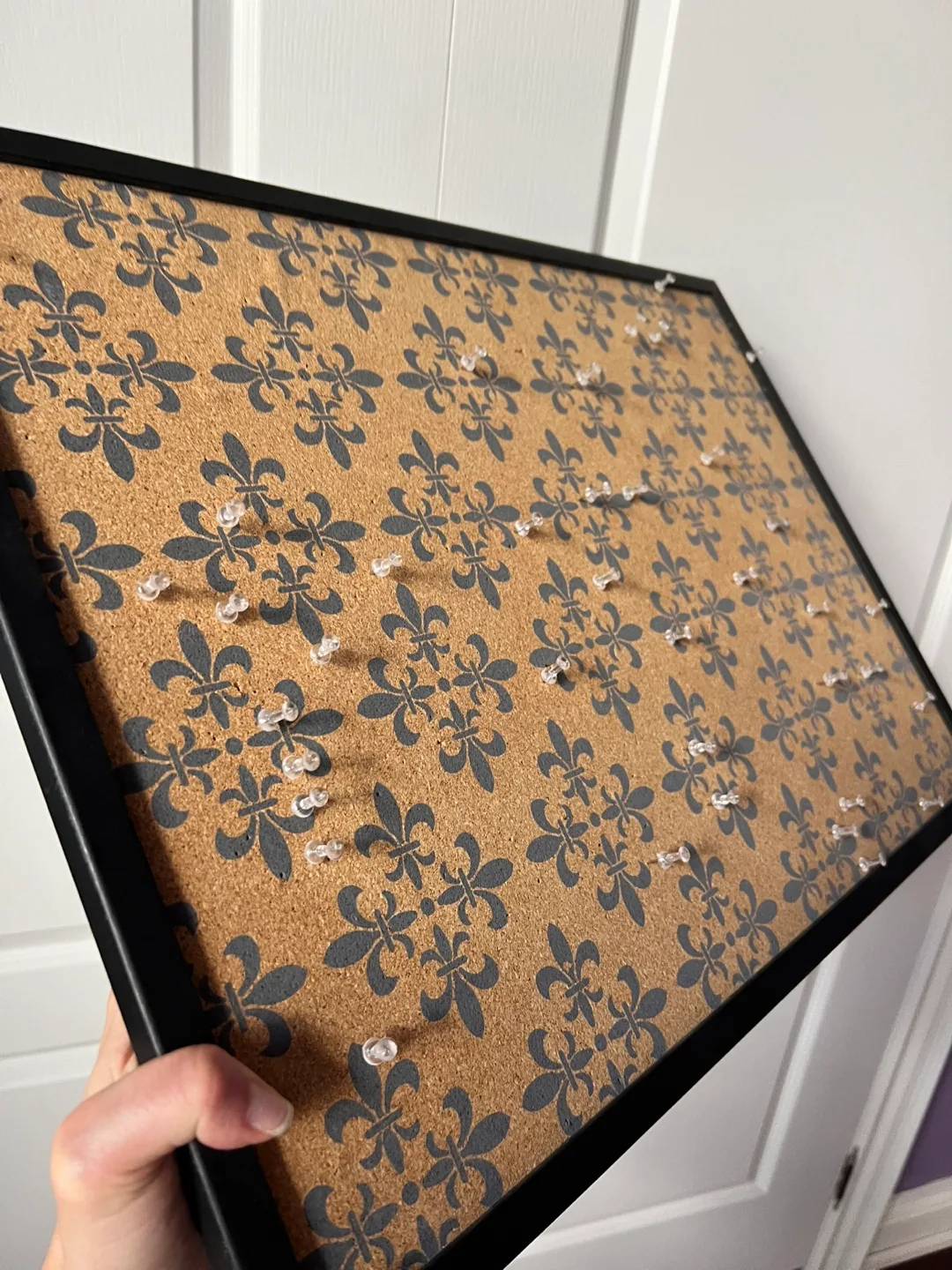 Decorative Cork Board with Fleur-de-lis Pattern image indicator(2)