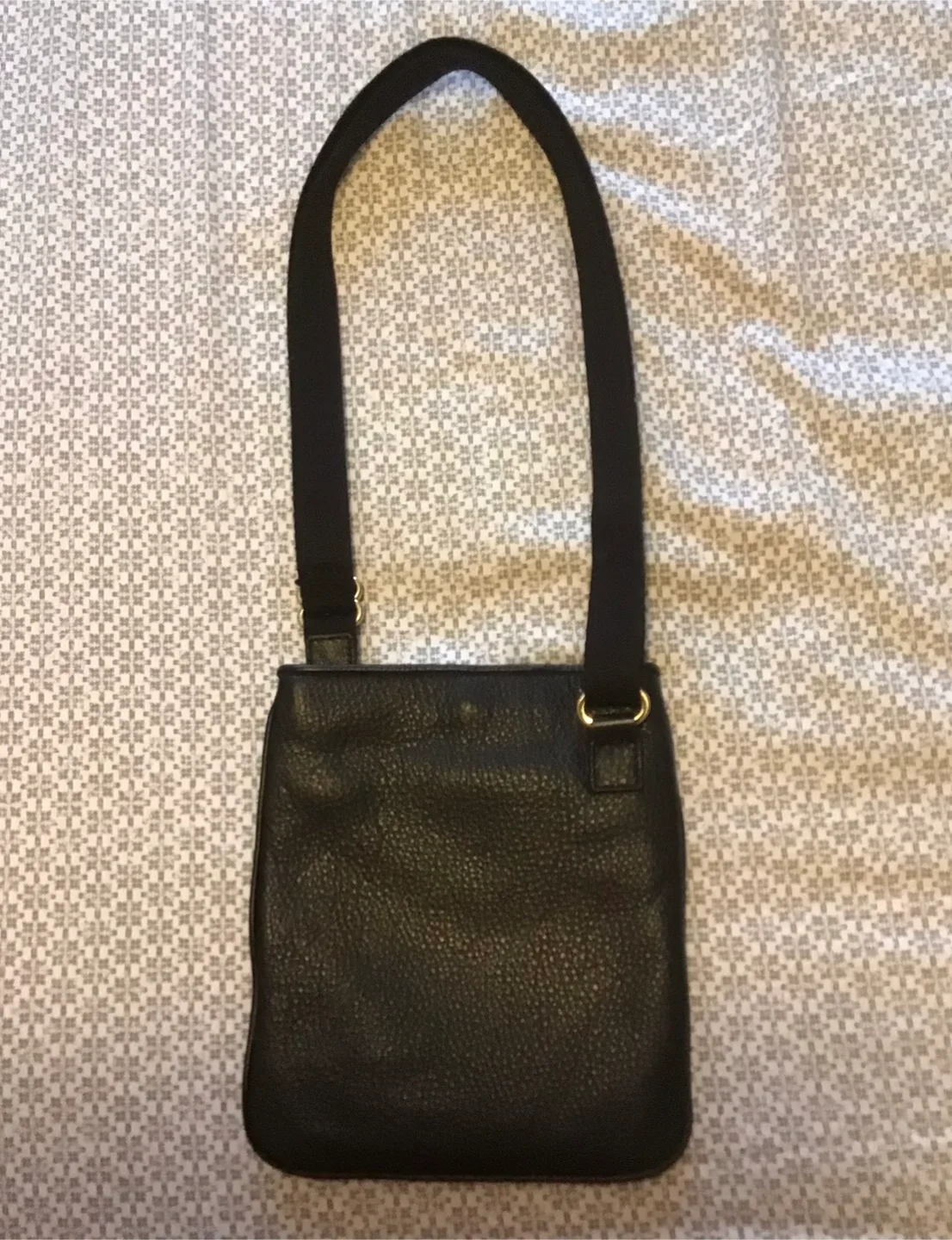🤩 Michael Kors Black Leather Crossbody Bag image indicator(3)