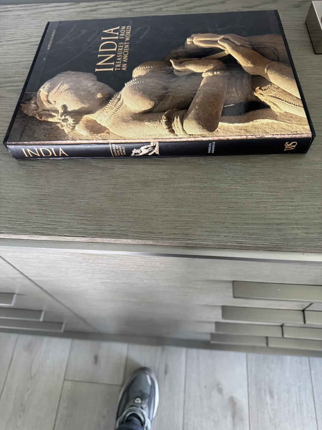 India: Treasures from an Ancient World Book image indicator(2)