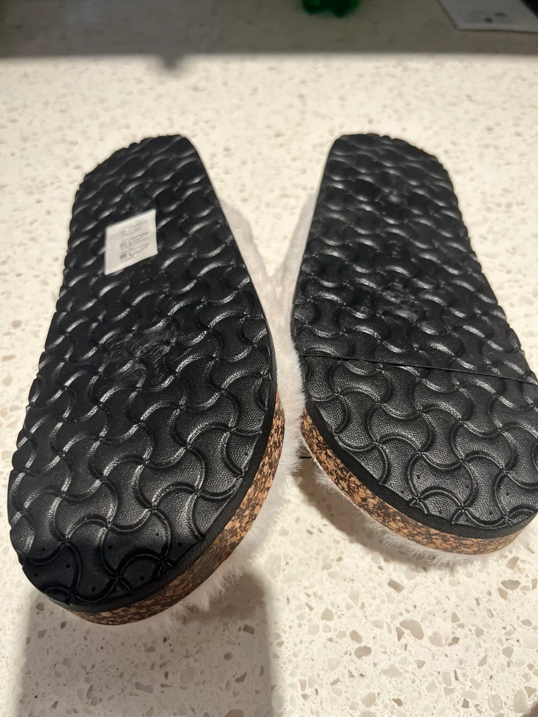 Size 5 Pretty You London Fuzzy Slippers image indicator(4)