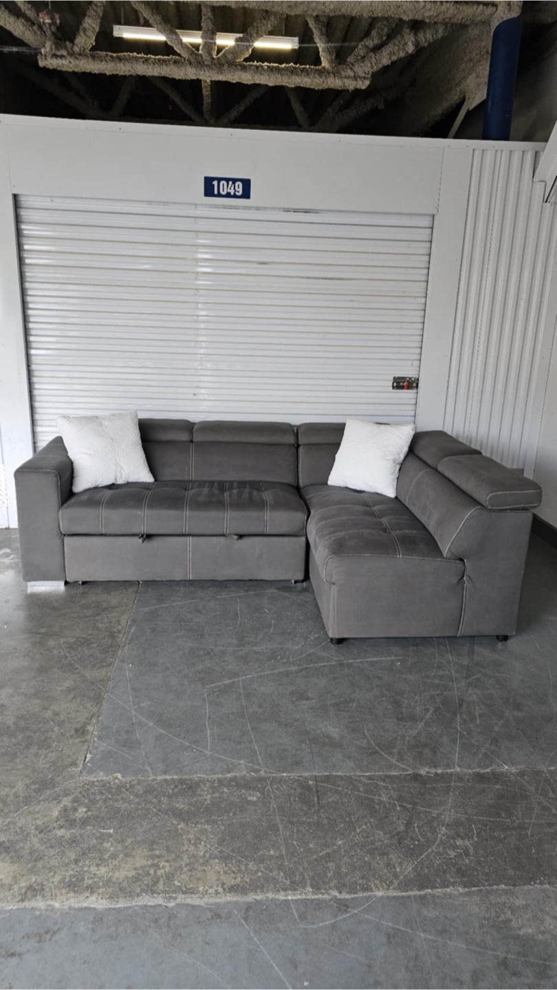 Drake 3 piece right facing pull out sofa bed - photo 3