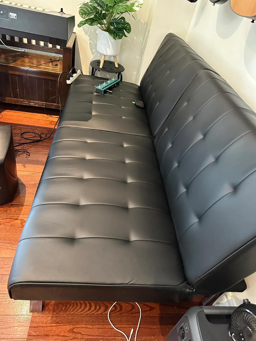 Black leather- Sofa Bed image indicator(3)