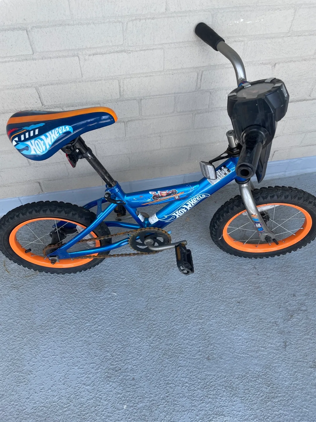 Hot Wheels Kids' Bike - Blue & Orange image indicator(4)