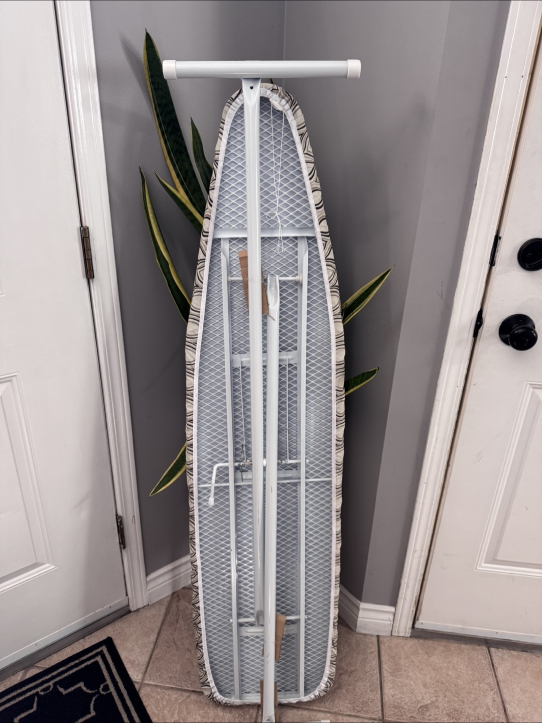 Ironing Board - photo 2