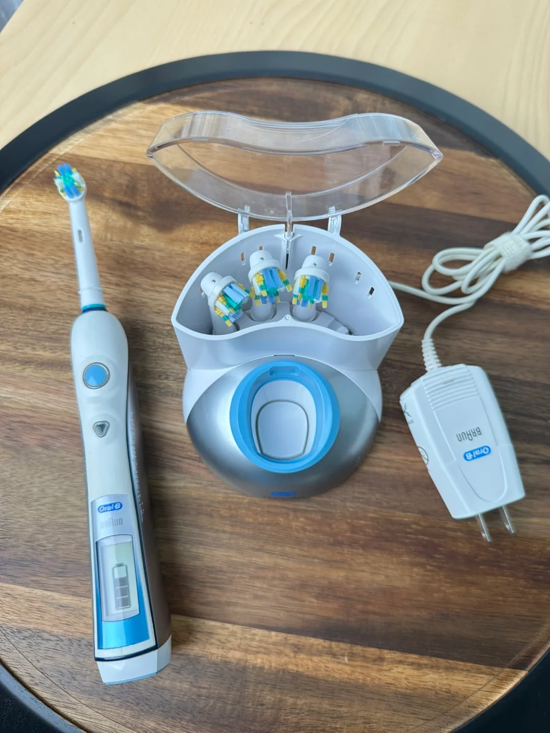 Oral-B Triumph Professional Care Electric Toothbrush thumbnail