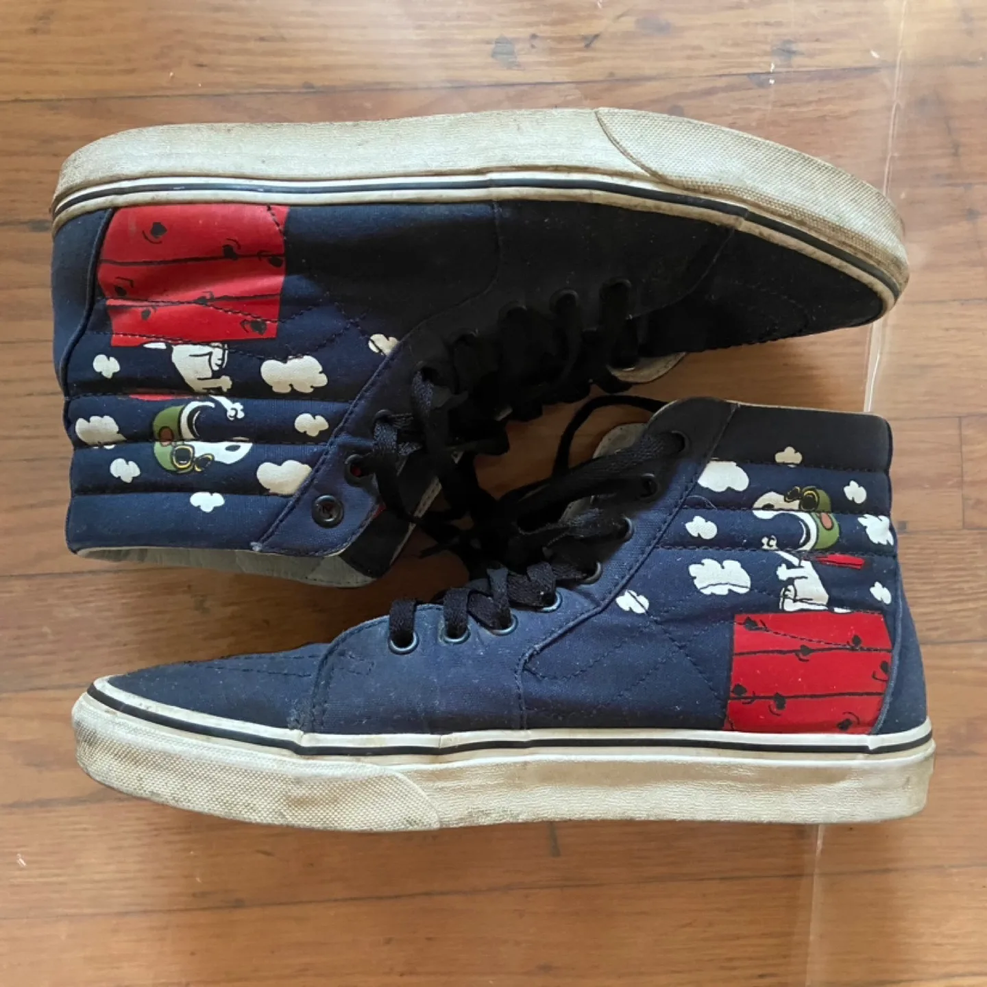 Vans Peanuts x Sk8-Hi Snoopy Flying Ace Mens Size 9 image indicator(2)