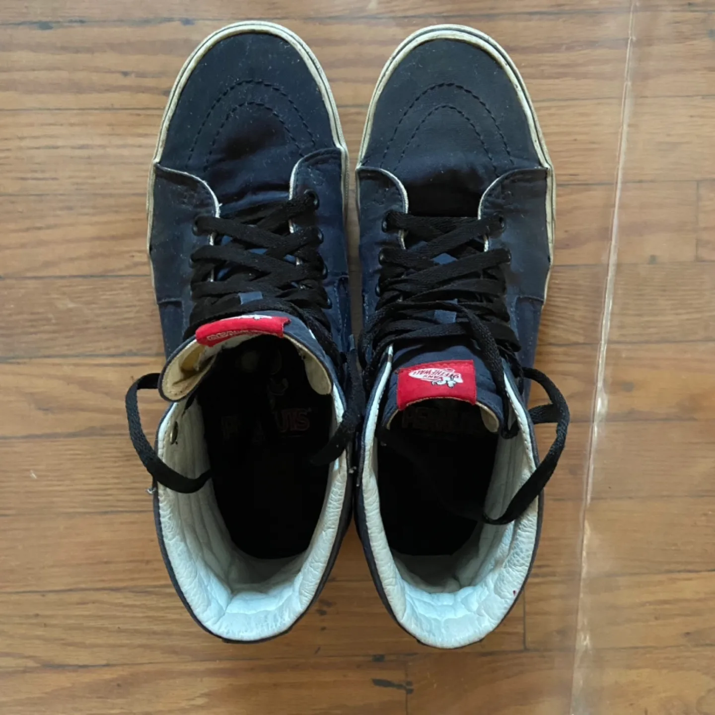 Vans Peanuts x Sk8-Hi Snoopy Flying Ace Mens Size 9 image indicator(3)