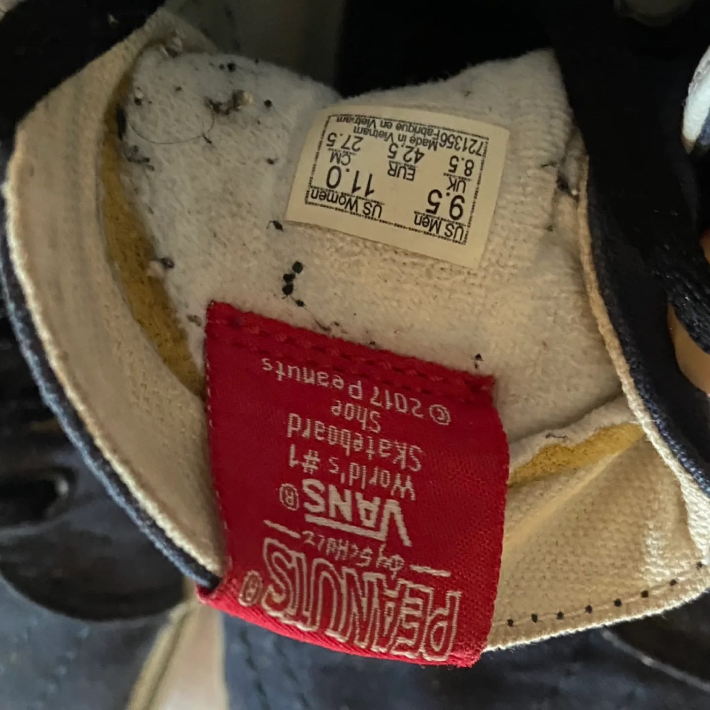 Vans Peanuts x Sk8-Hi Snoopy Flying Ace Mens Size 9 image indicator(7)