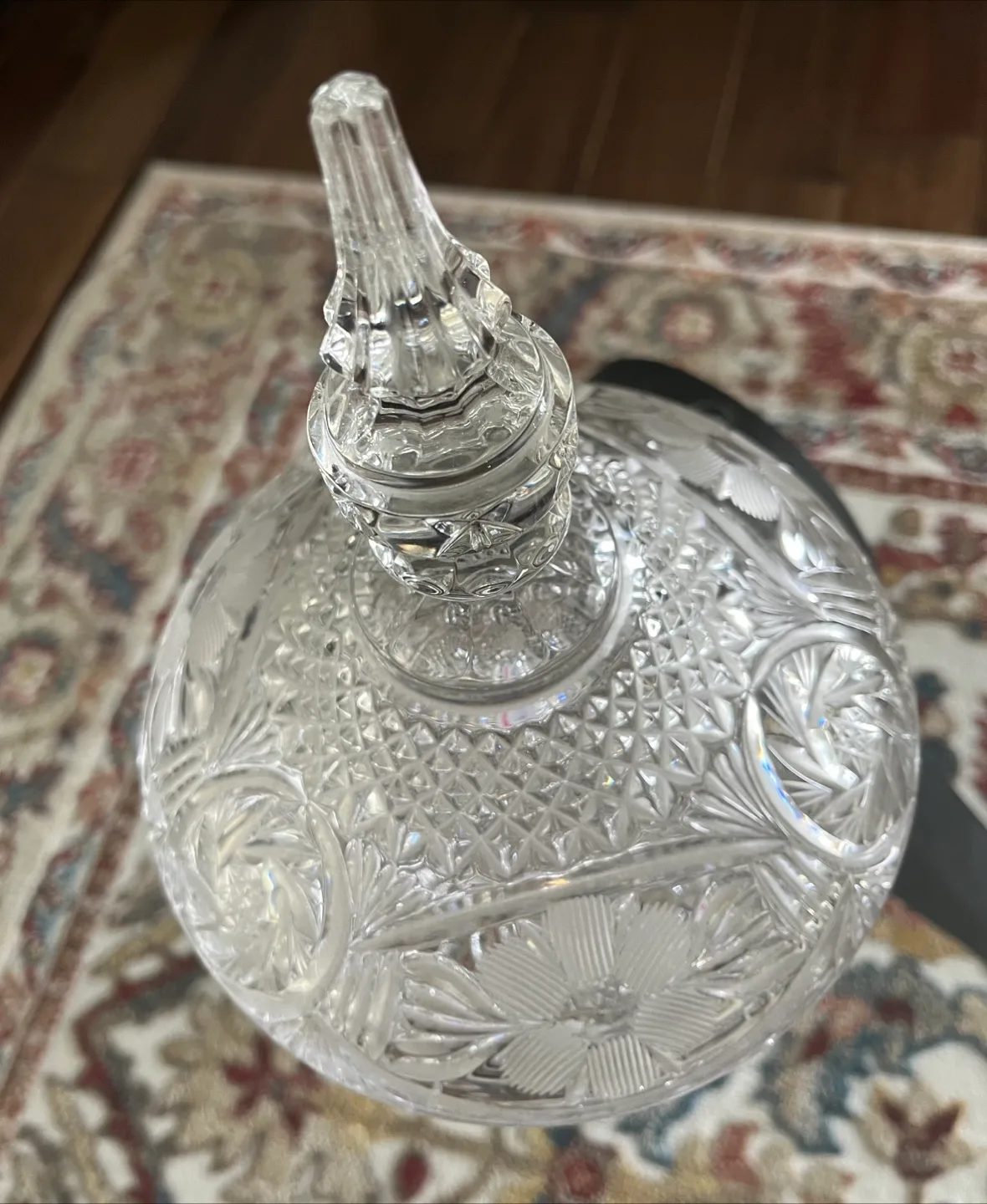 Vintage large Crystal Candy Dish with Lid image indicator(3)