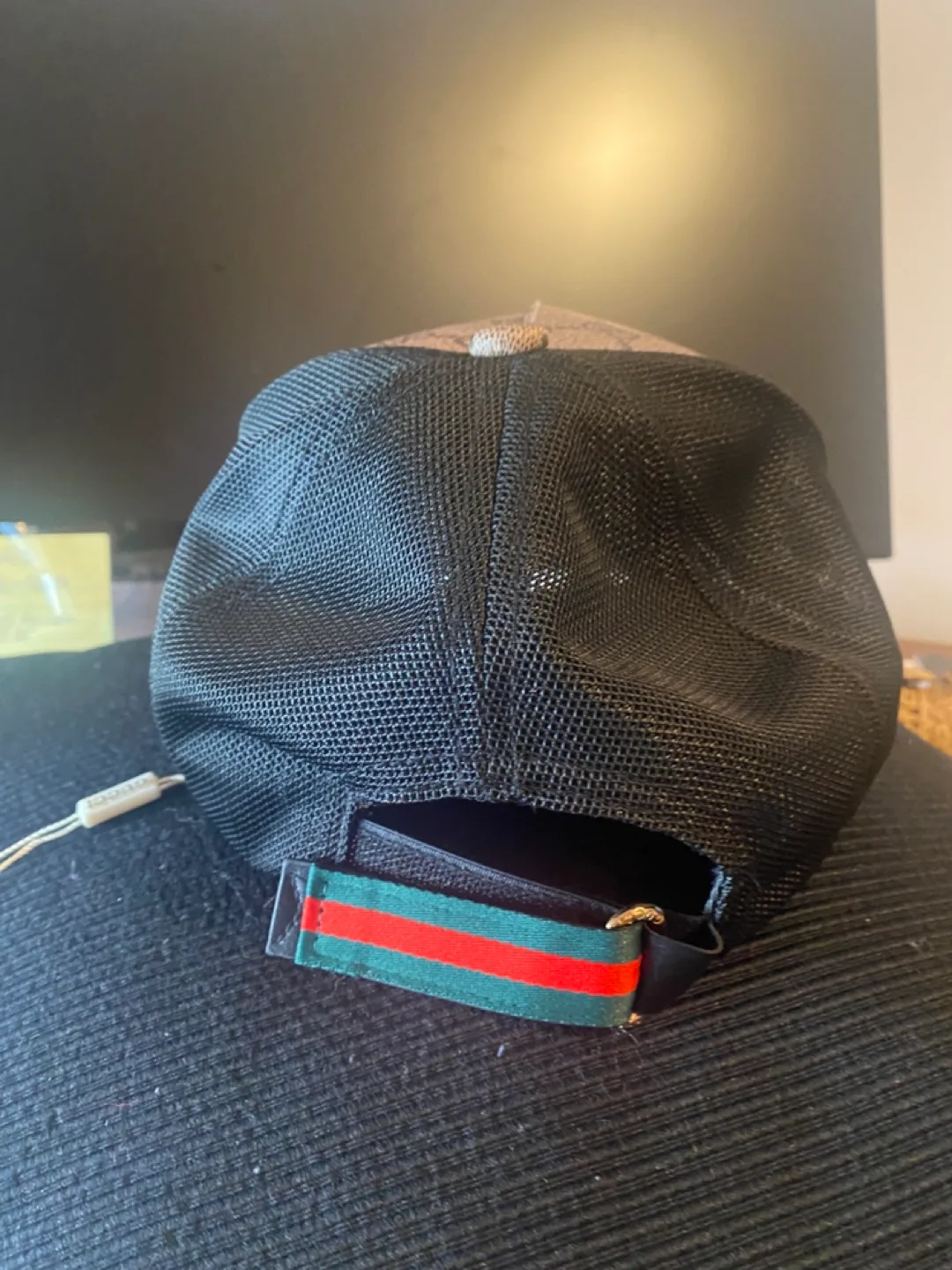 Gucci Tiger Print Baseball Cap image indicator(3)
