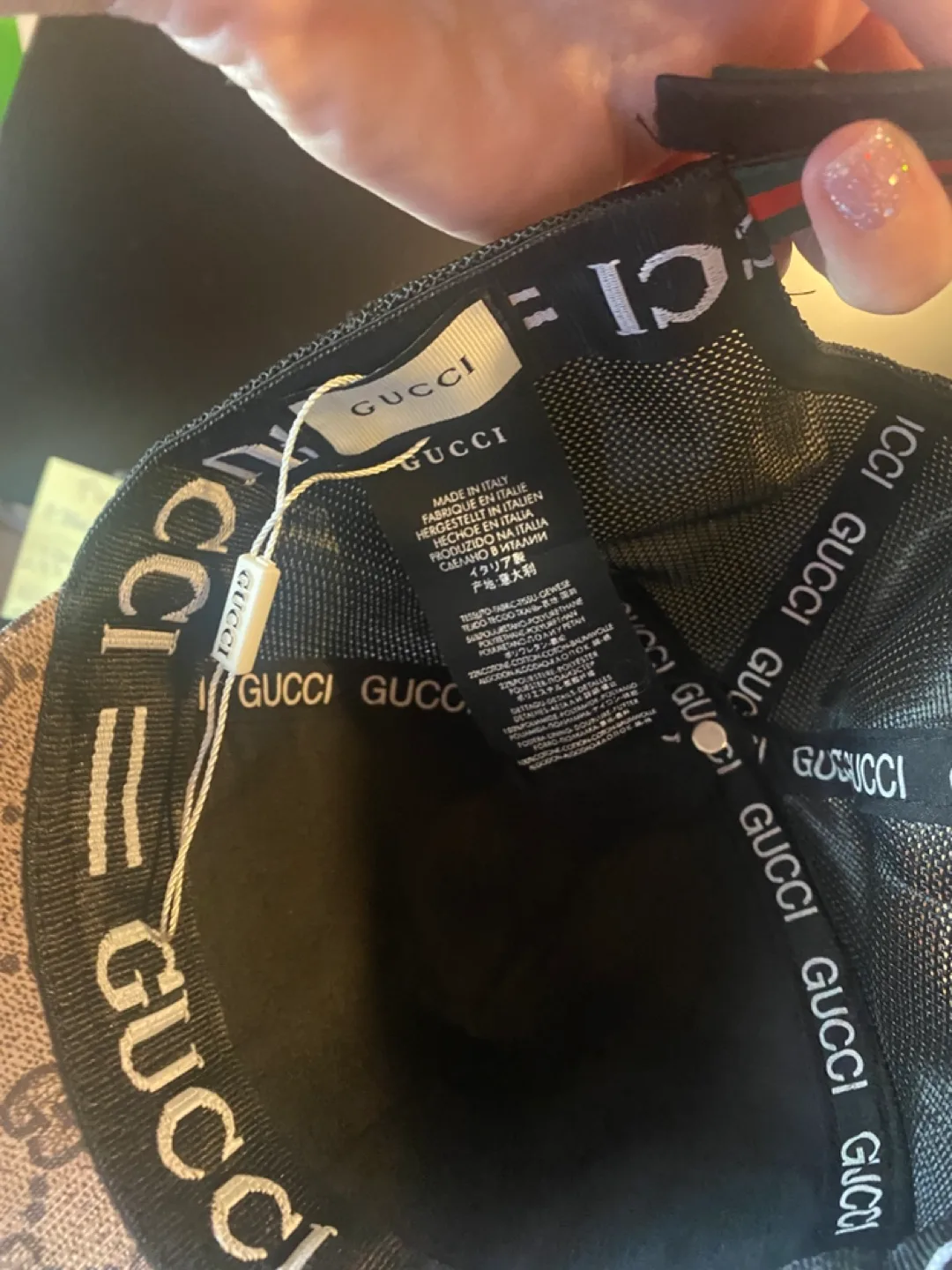 Gucci Tiger Print Baseball Cap image indicator(5)