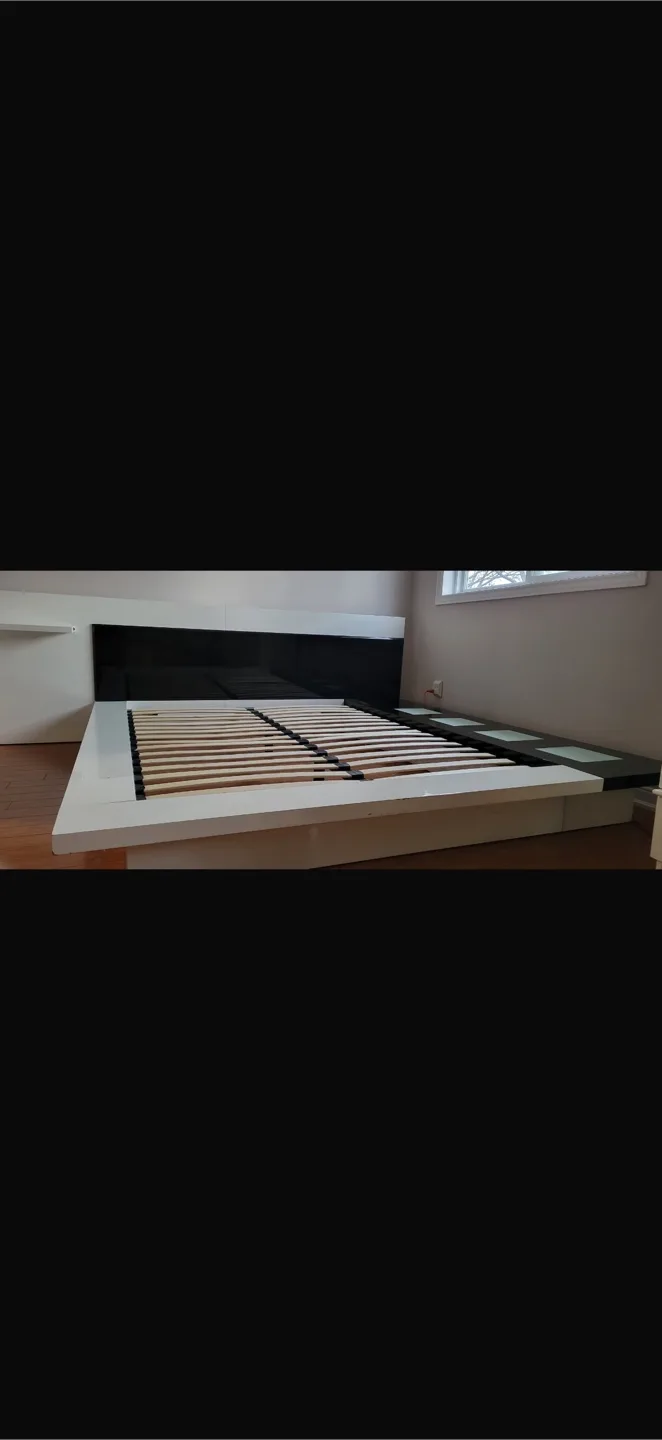 Bed frame with light on the side image indicator(2)