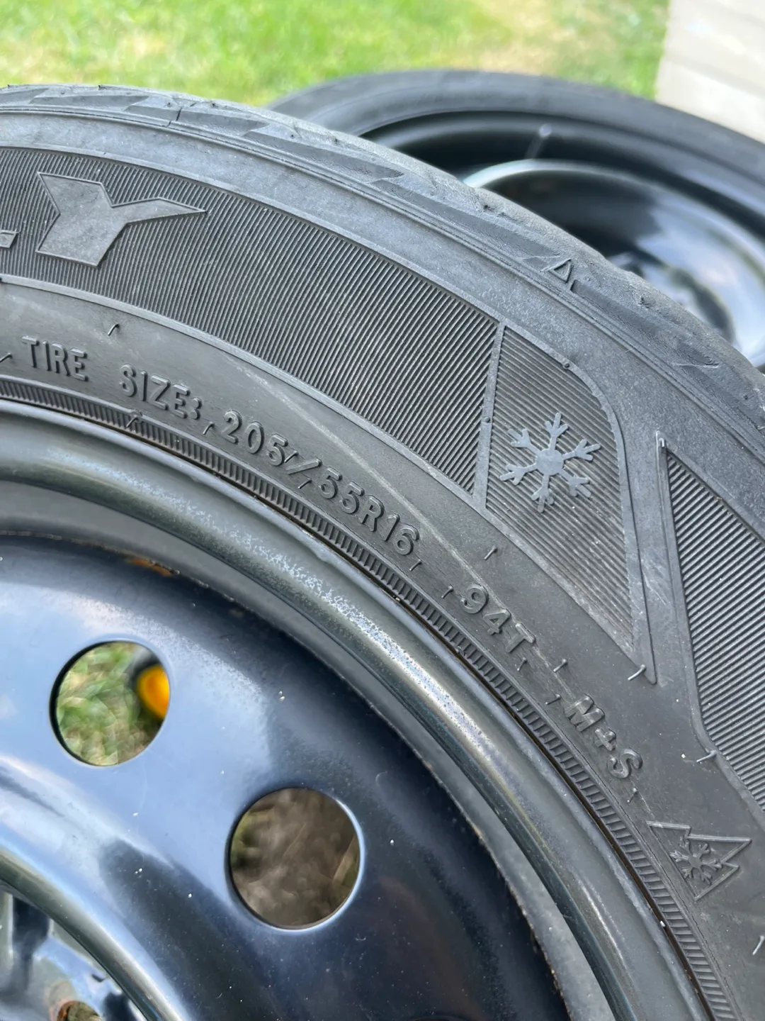 Winter Access 205/55R16 Winter Tires image indicator(5)