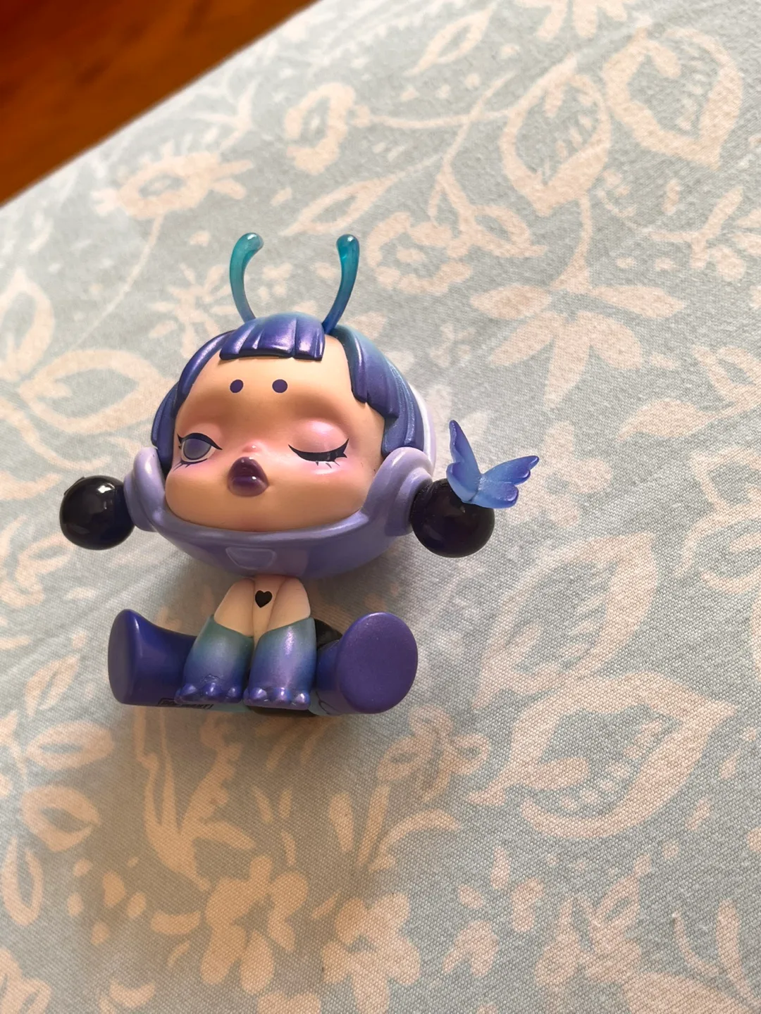 Purple Figurine thumbnail