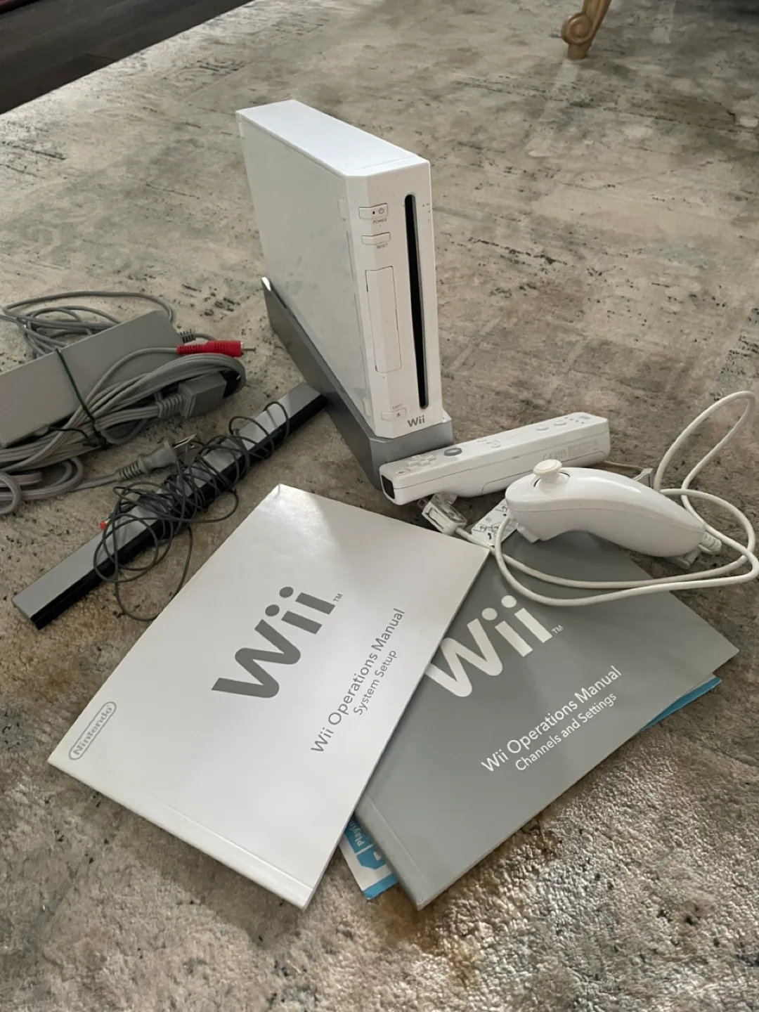 Nintendo Wii Console with Games & Accessories image indicator(3)