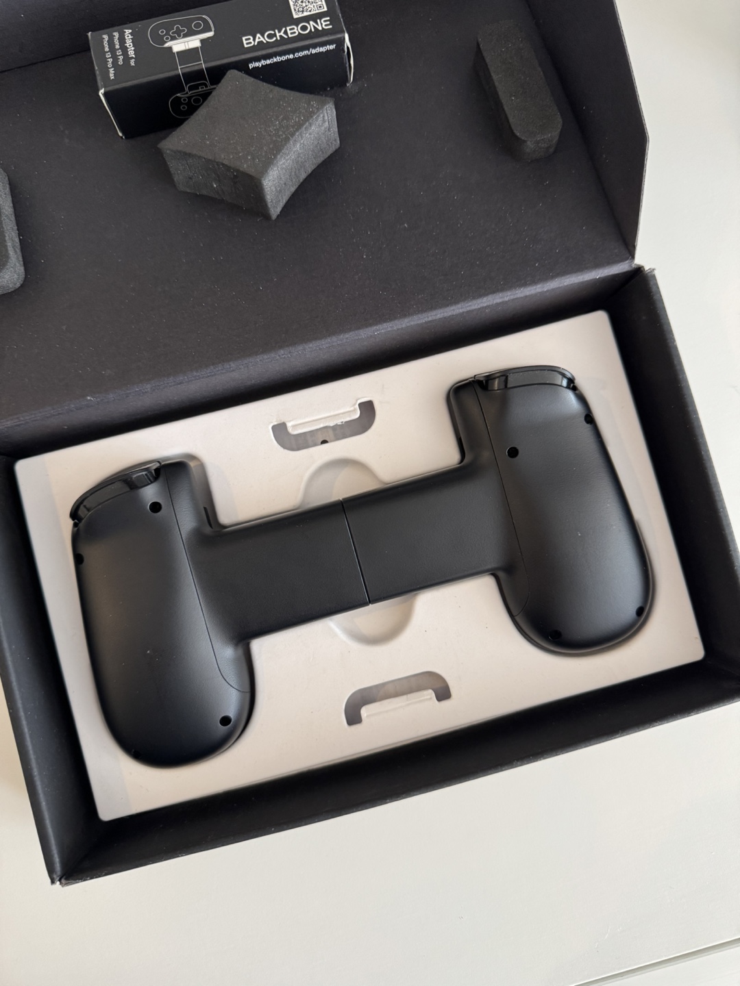 Backbone One Mobile Gaming Controller for iPhone - photo 2