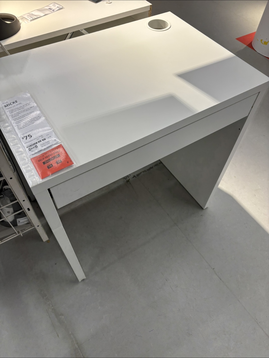 IKEA MICKE Desk - 73x50 cm - White
