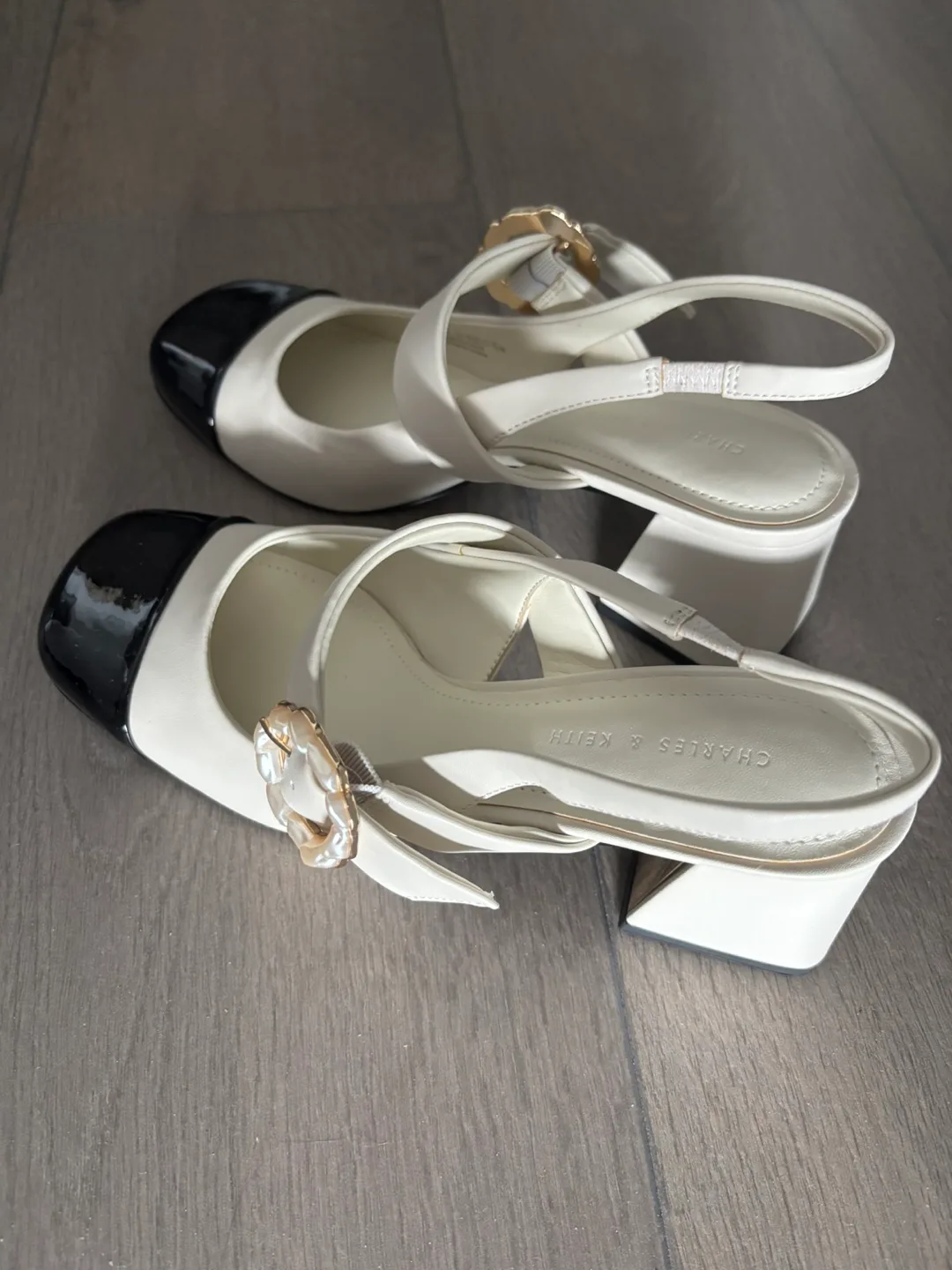 Brand New Charles & Keith Pearl Buckle Slingback Pumps Maryjane image indicator(3)