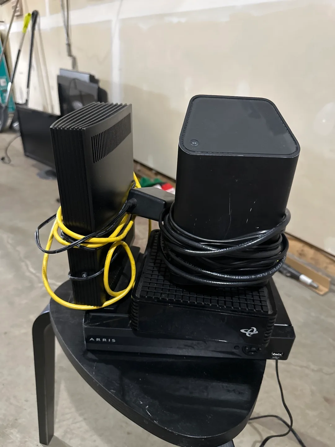 Arris Router & Network Gear thumbnail