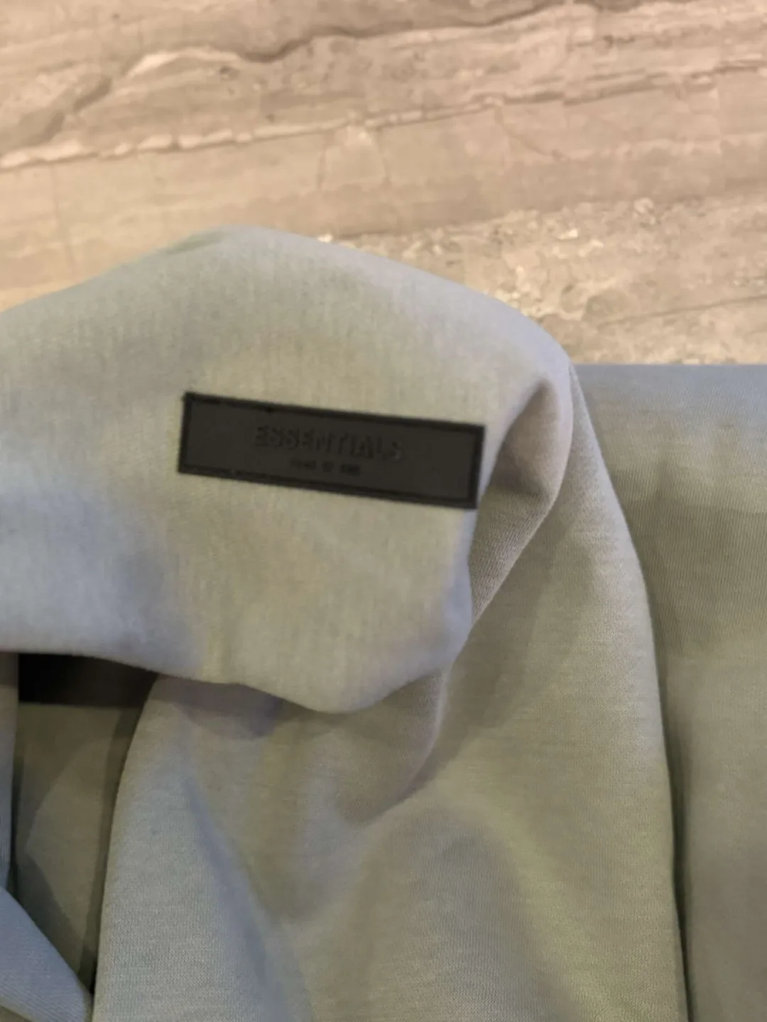 Seal essential hoodie image indicator(3)