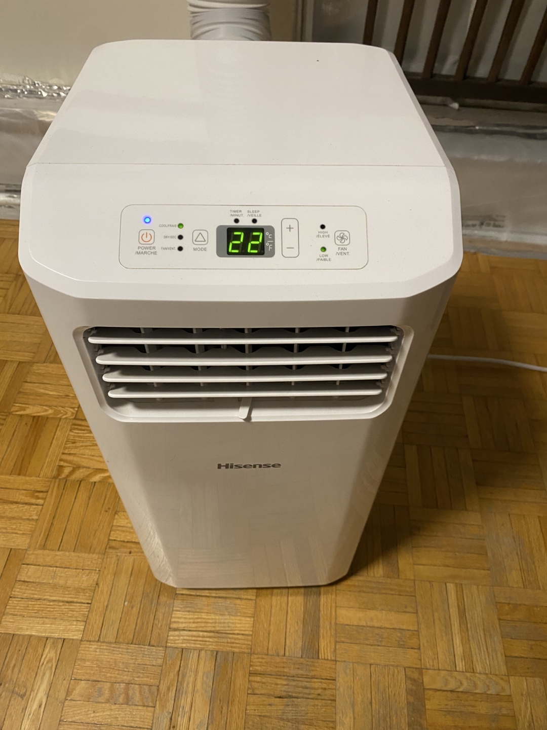 LIKE NEW! Hisense 3-in-1 Portable Air Conditioner for Sale - photo 2