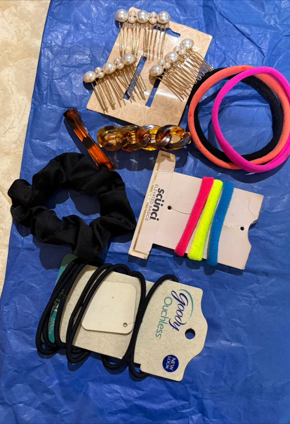 #freecycle Hair Accessories Lot - Scrunchies, Clips, Elastics thumbnail