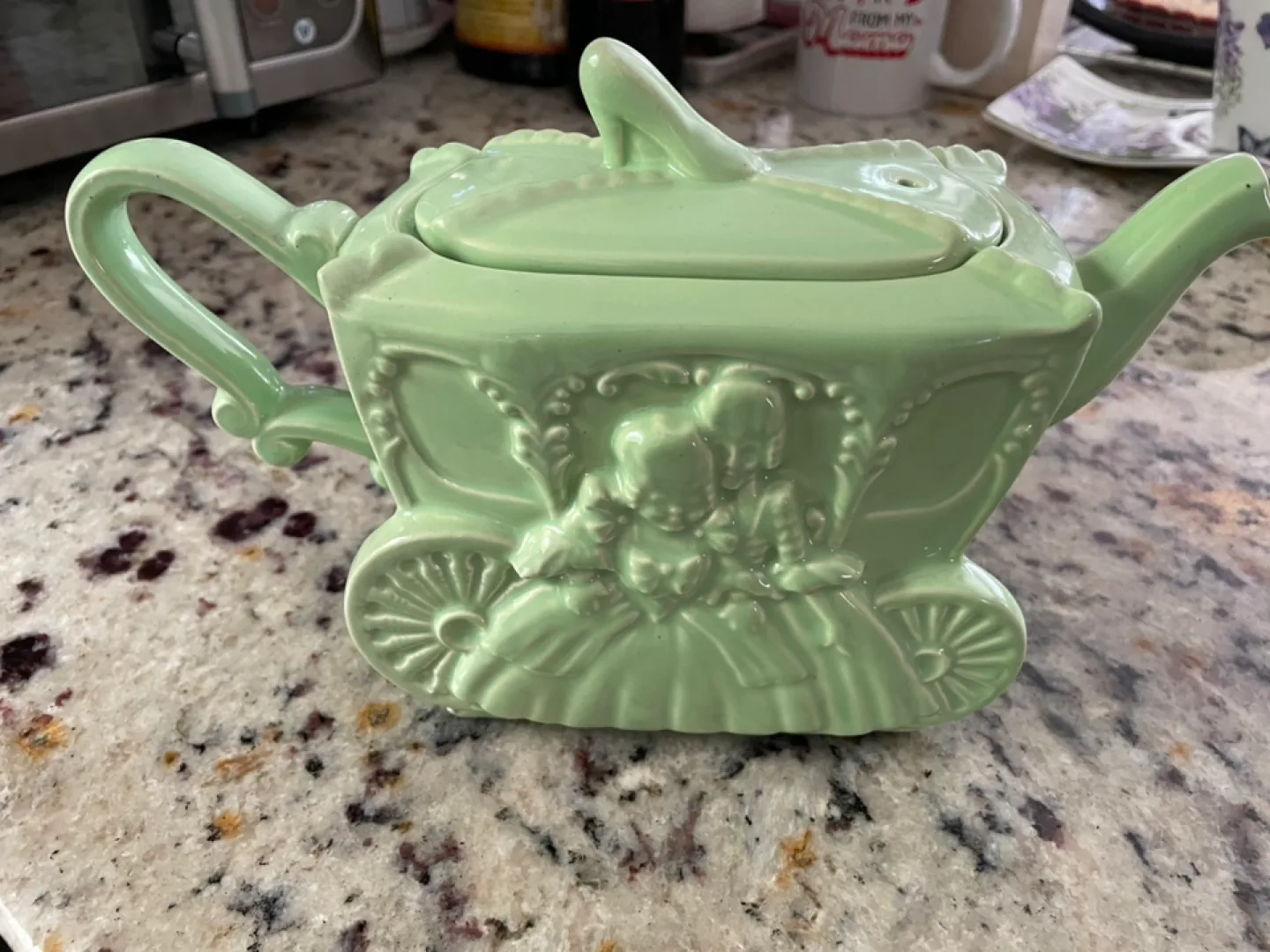 Vintage Cinderella Carriage Teapot image indicator(2)