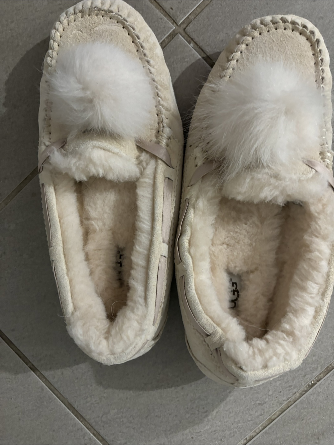 UGG Women's New Slippers Size 9