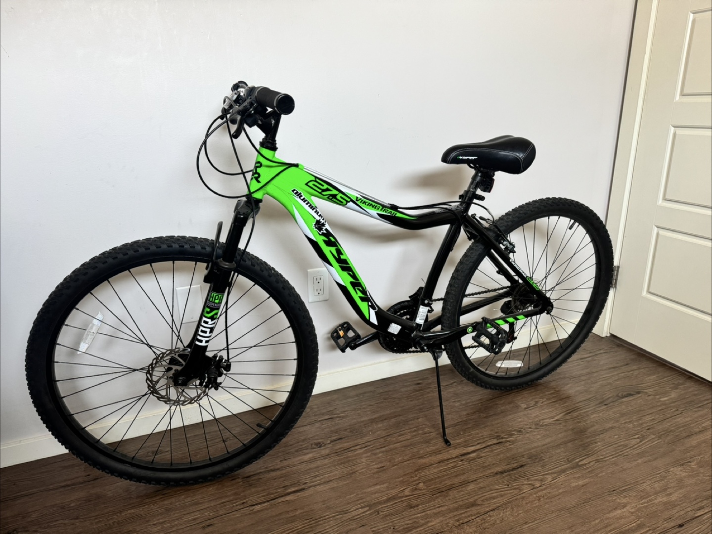 Hyper Viking Trail 26" Mountain Bike - Green/Black - photo 4