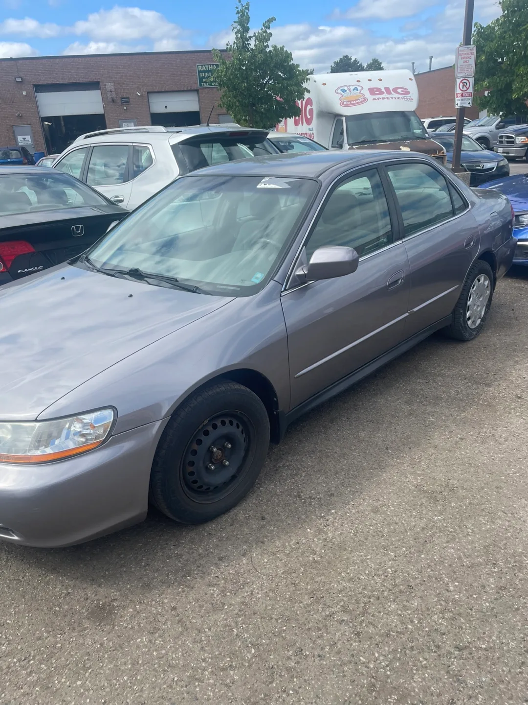 Honda Accord Sedan - Grey image indicator(4)